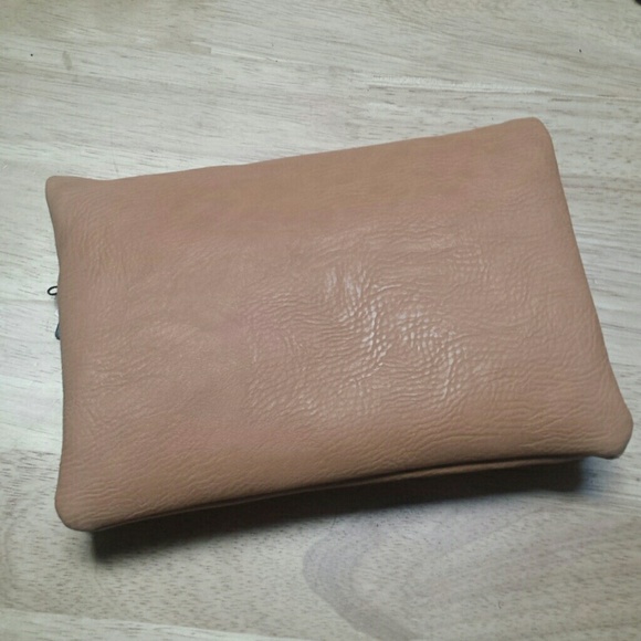 Nwt Nude Street Level Crossbody/Clutch - Picture 4 of 4
