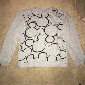 Disney Mickey Sweater 💗