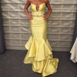 Yellow pageant dress!