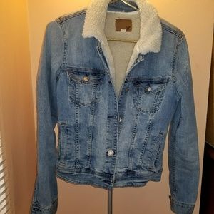 AE Outfitters sherpa lined denim jacket