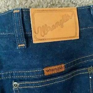 FINAL SALE Wrangler Womens Jeans