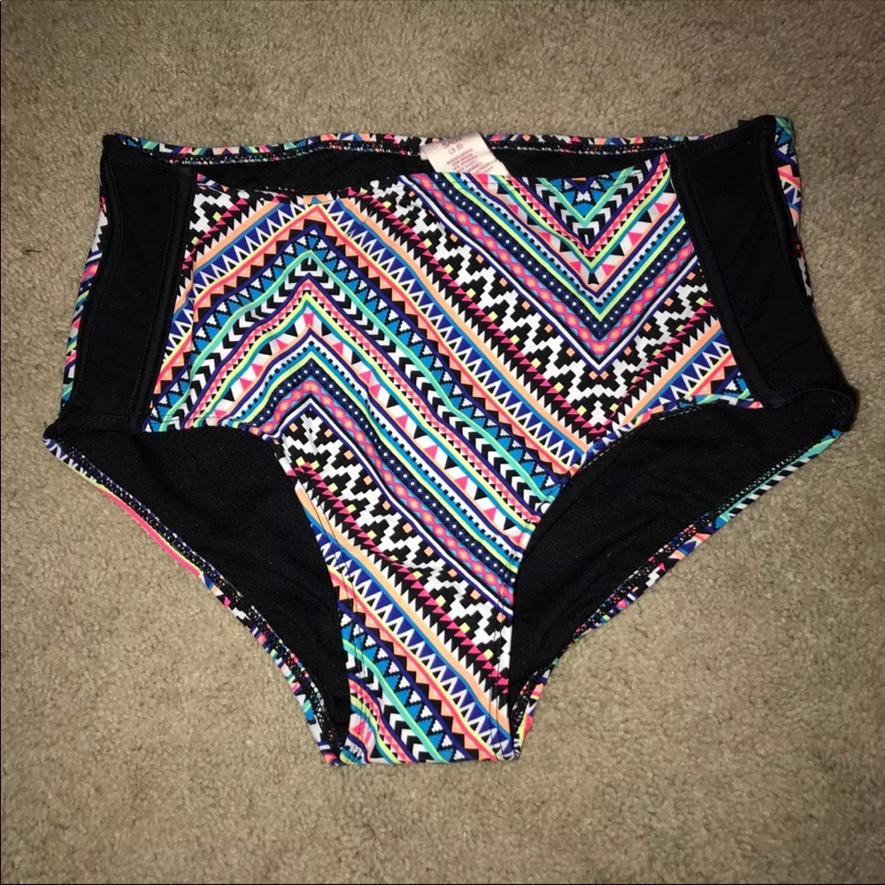 High-waisted Bikini Bottoms 👙