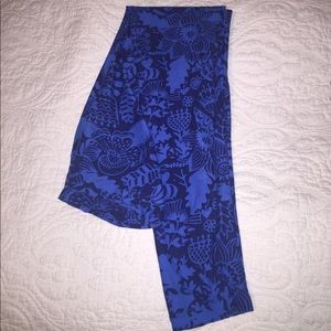 LuLaRoe blue floral print leggings