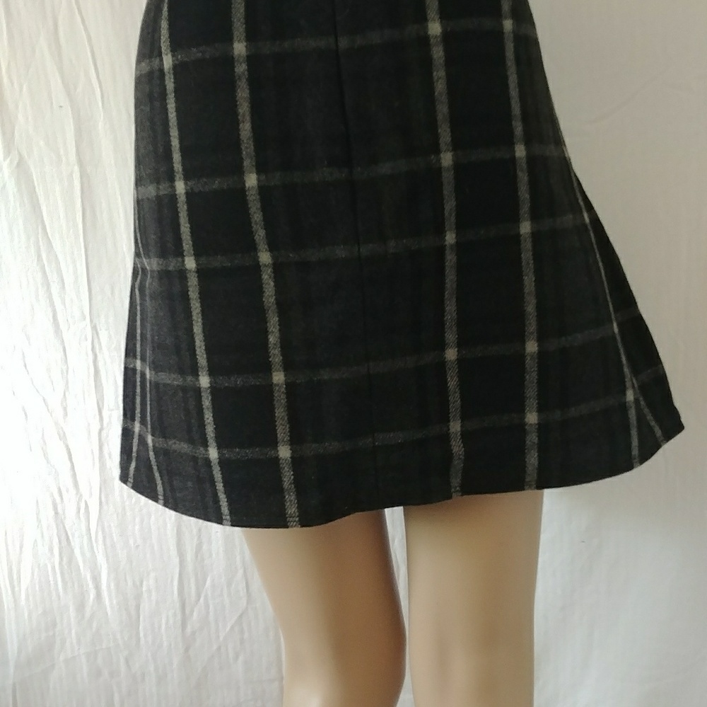 Size 14 Gap wool mini skirt