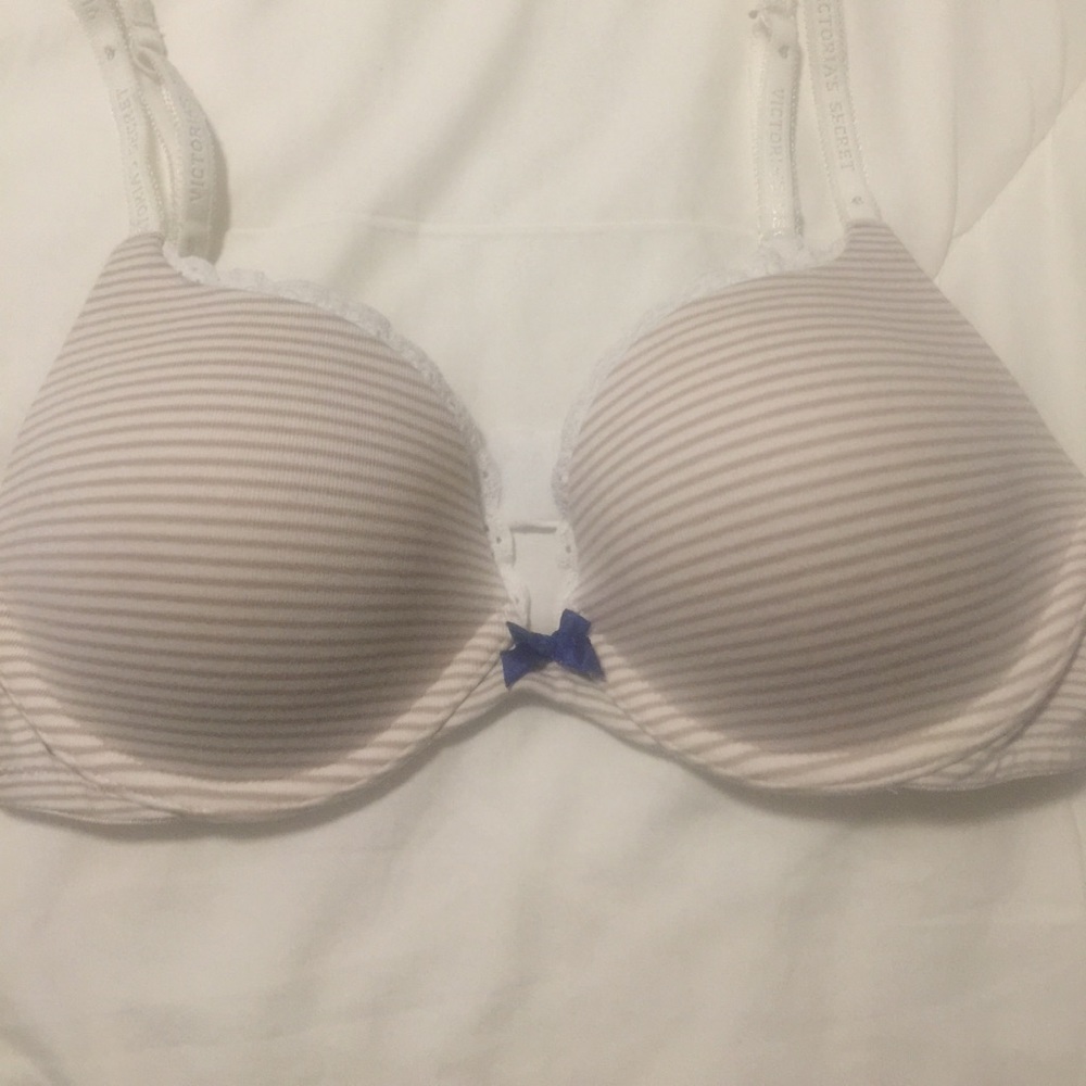 NWOT Victoria's Secret push up bra