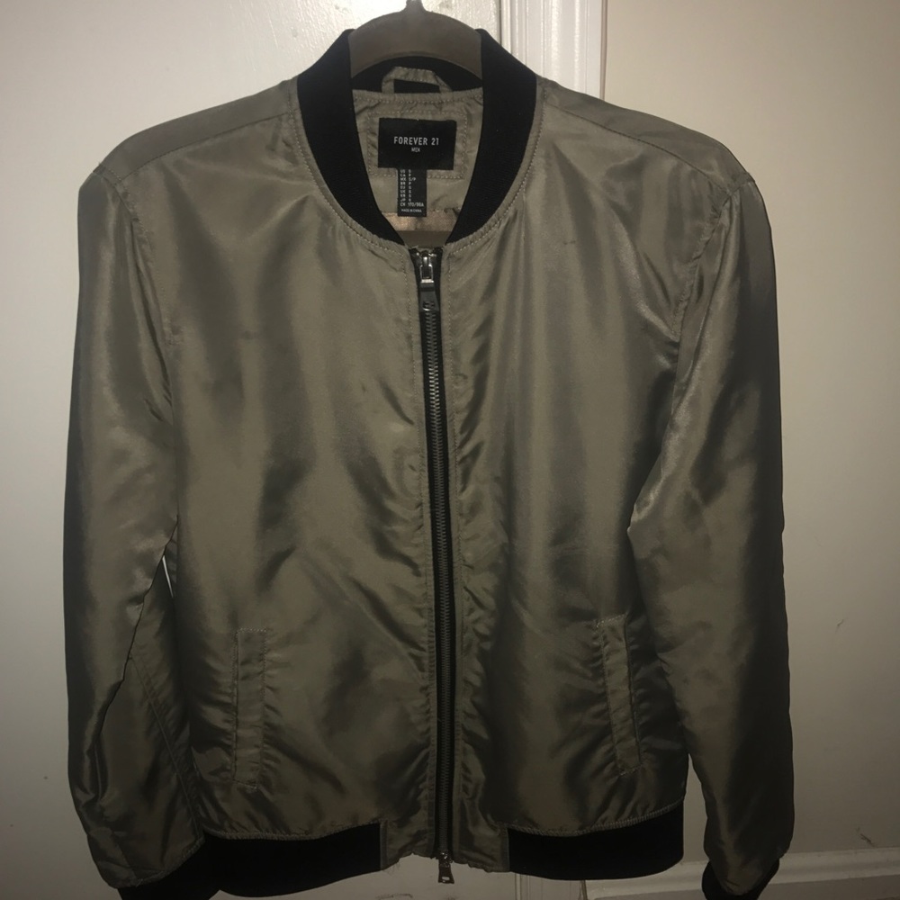 Forever 21 bomber jacket !!