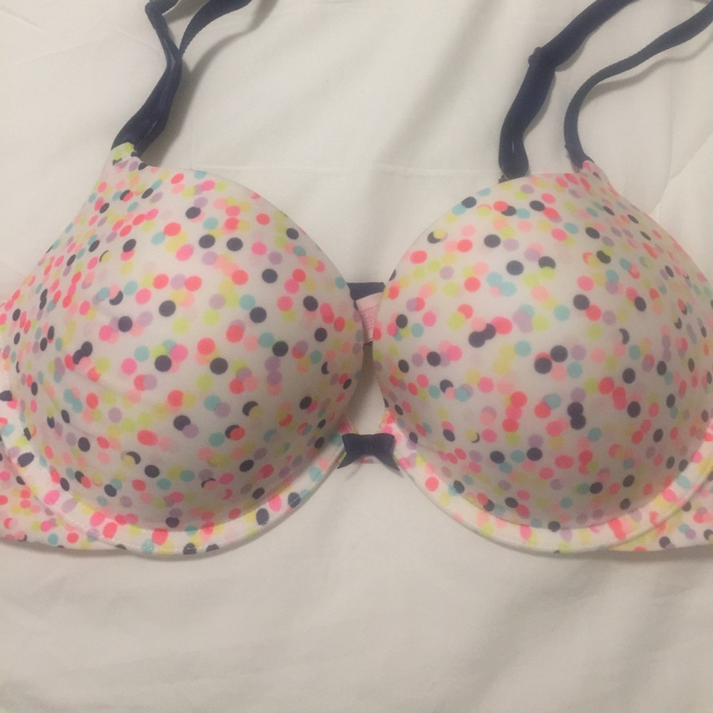 NWOT Victoria's Secret push up bra
