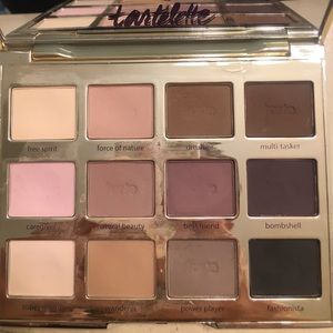 Tartelette amazonian clay eye palate