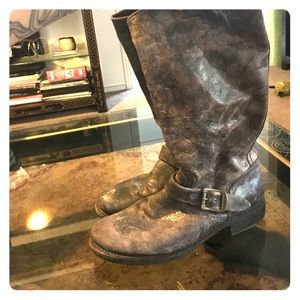 Dark brown crinkle finish Frye boots