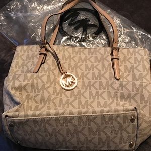 Michael Kors purse