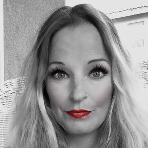 Meet your Posher, Jodi