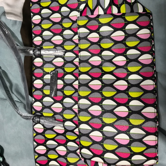 Vera Bradley tote - Picture 1 of 2