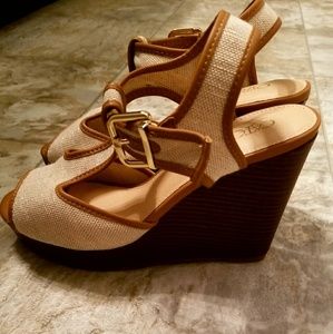 8 wide tan and brown wedges