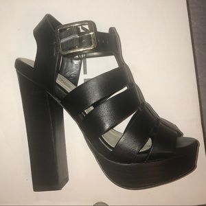 NEW ALDO strap heel