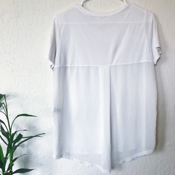 Plain white top. - Picture 3 of 4