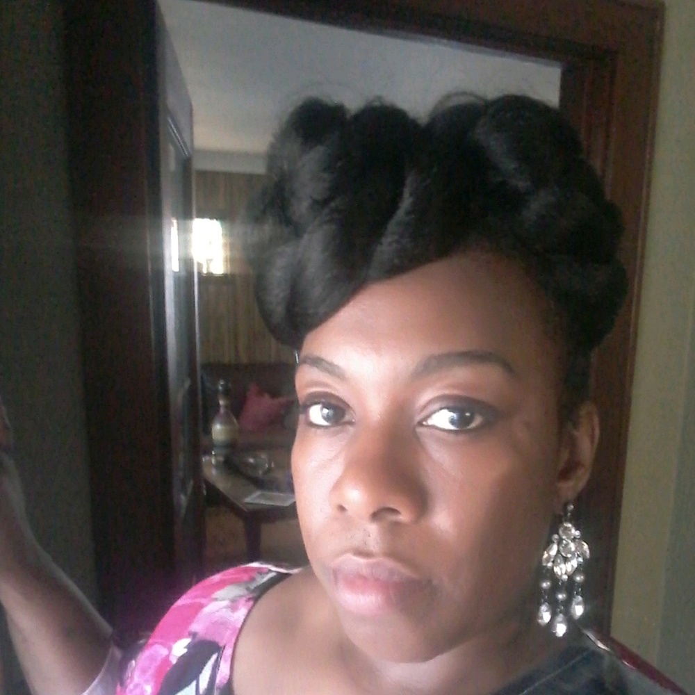 Meet your Posher, Deaya