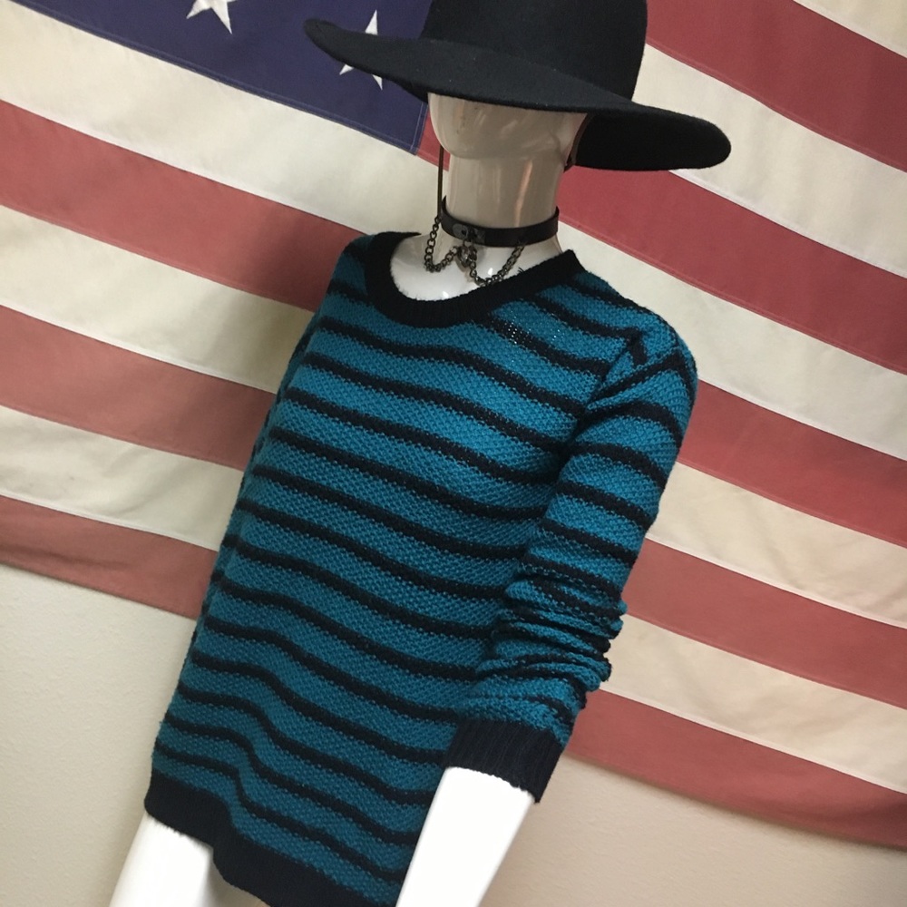 Converse striped sweater