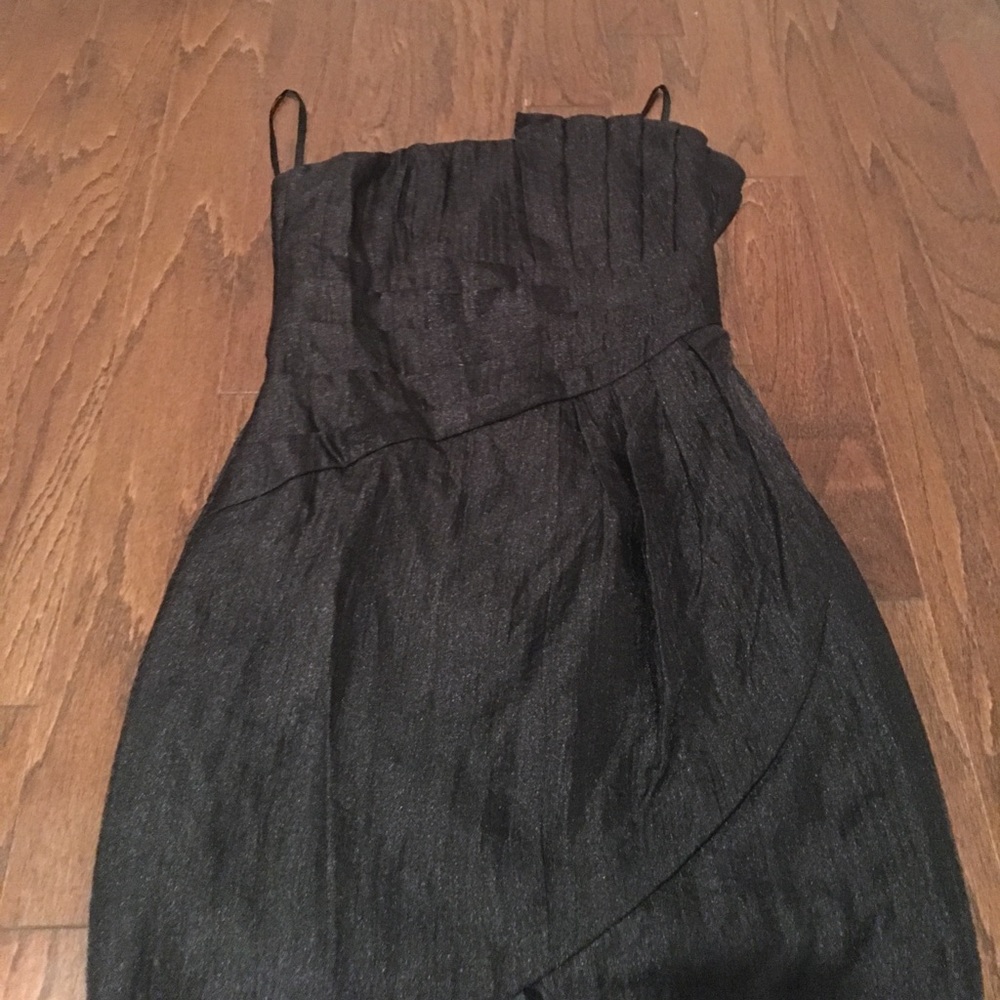 *NEW LISTING*🌺H&M STRAPLESS DRESS🌺