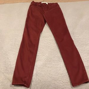 Maroon Abercrombie & Fitch pants
