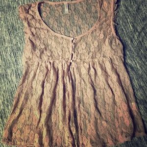 Lacy light pink button up tank
