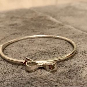 kate spade silver bracelet with bow. EUC