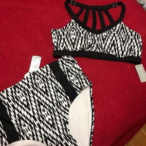 FOREVER 21+ PLUS SIZE BATHING SUIT 👙