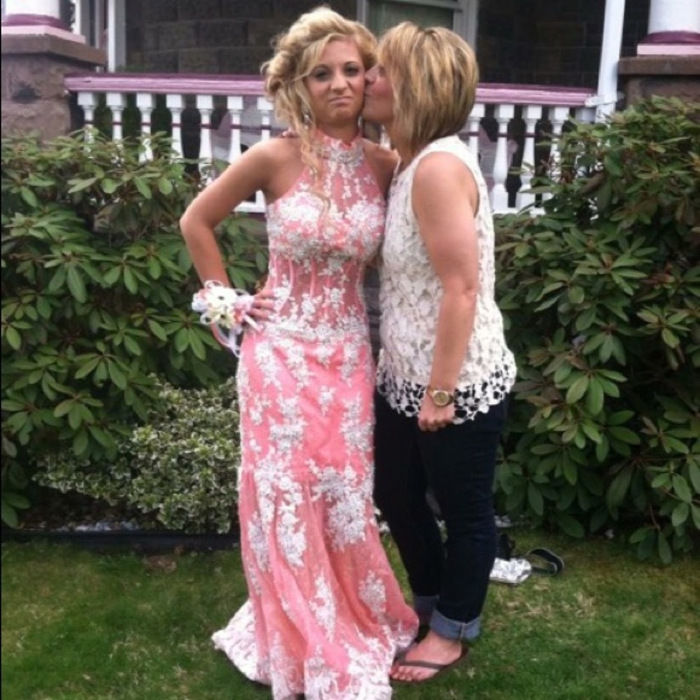 Meet your Posher, Paula