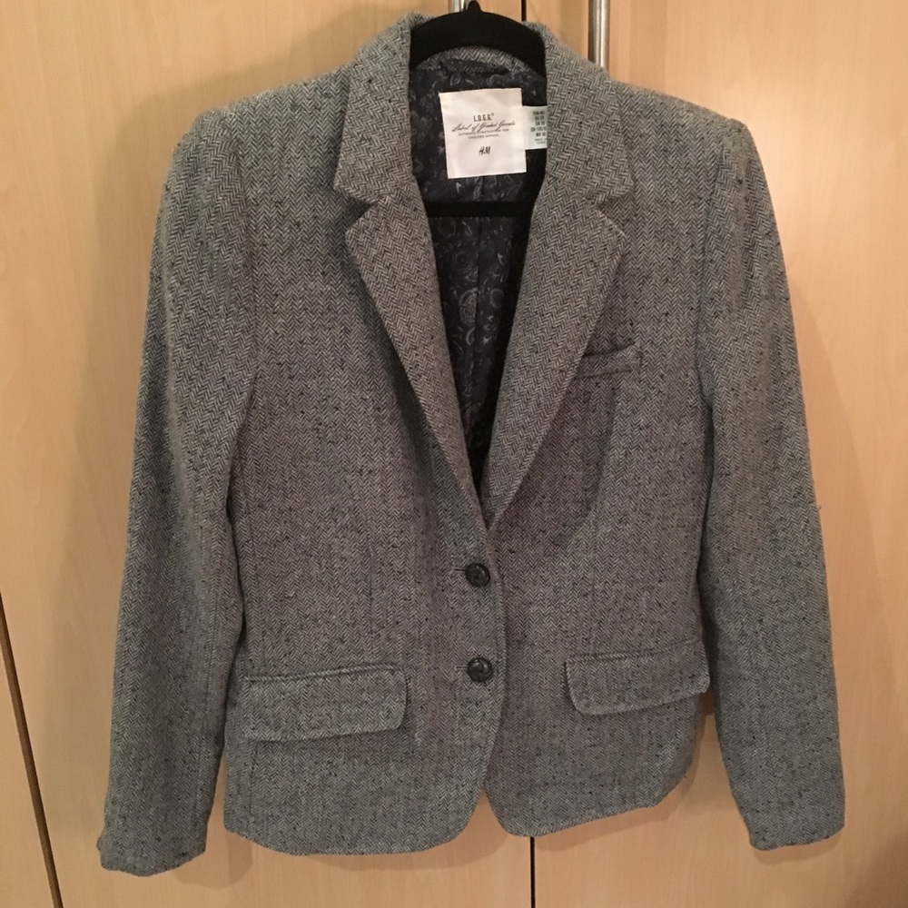 H&M gray herringbone blazer