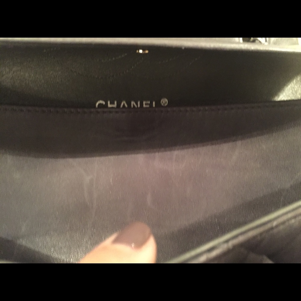 100% Authentic Chanel Classic Flap Bag - Medium - Picture 8 of 8