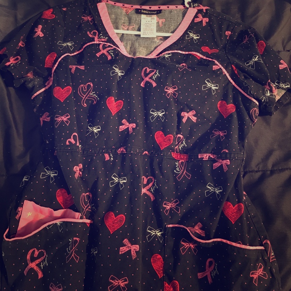 Medium heart soul scrub top
