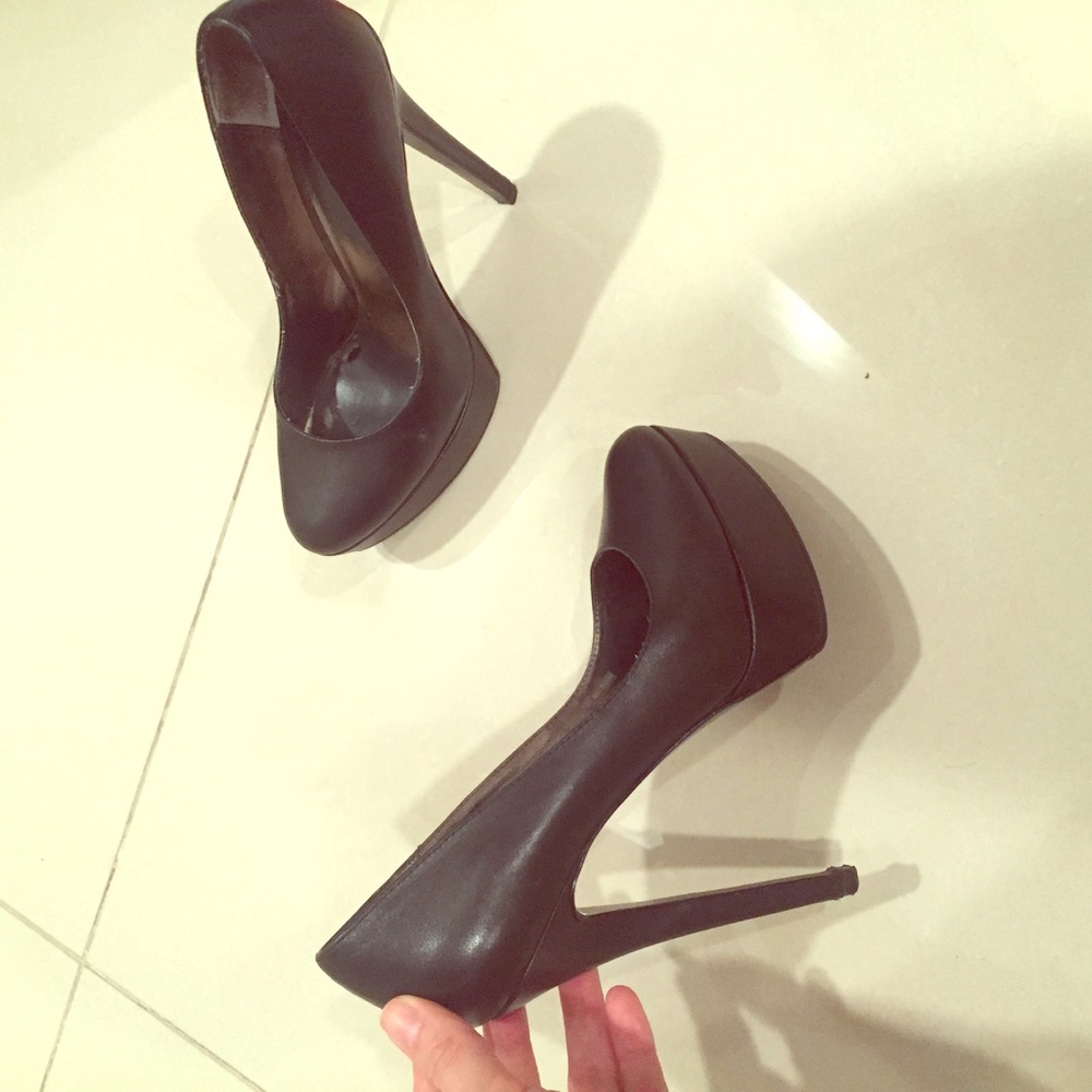 Pelle Pumps