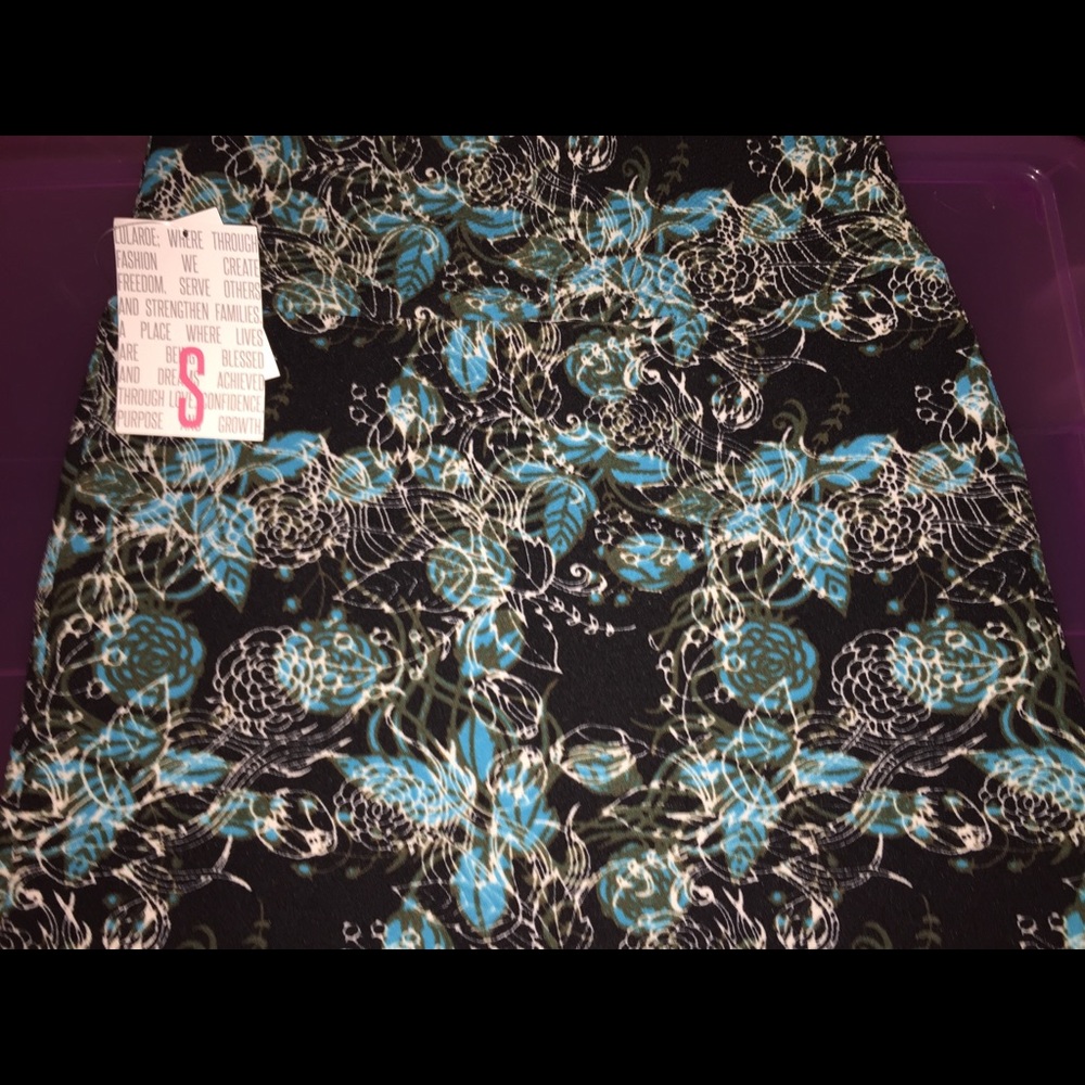 LuLaRoe Cassie Pencil Skirt