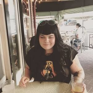 Meet your Posher, Julia