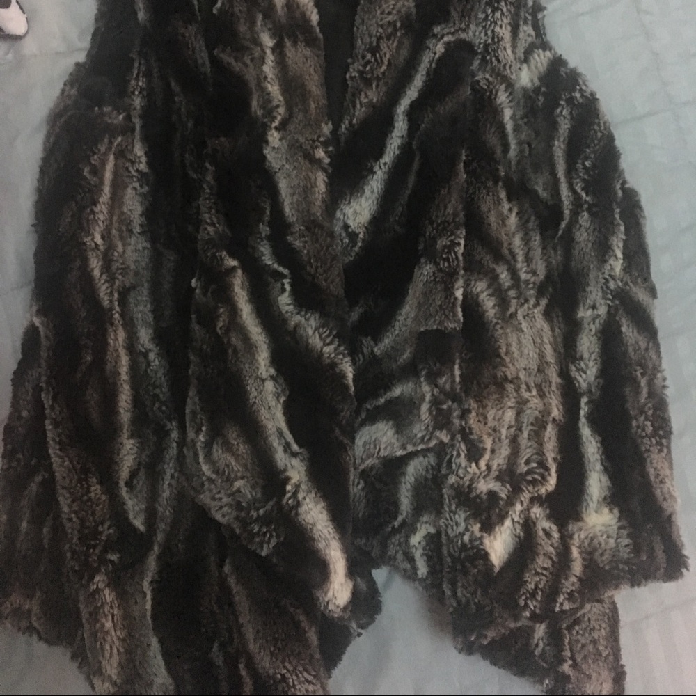 Fur vest