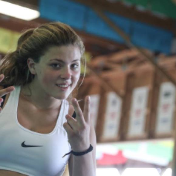 Meet your Posher, Lisa - Picture 1 of 1