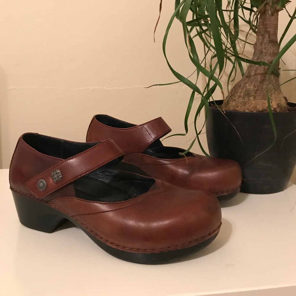 Brown Dansko Maryjanes