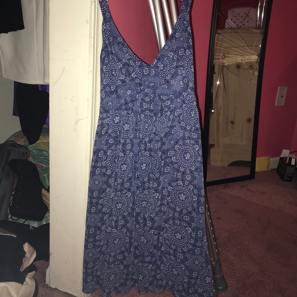 HOLLISTER BLUE FLORAL DRESS