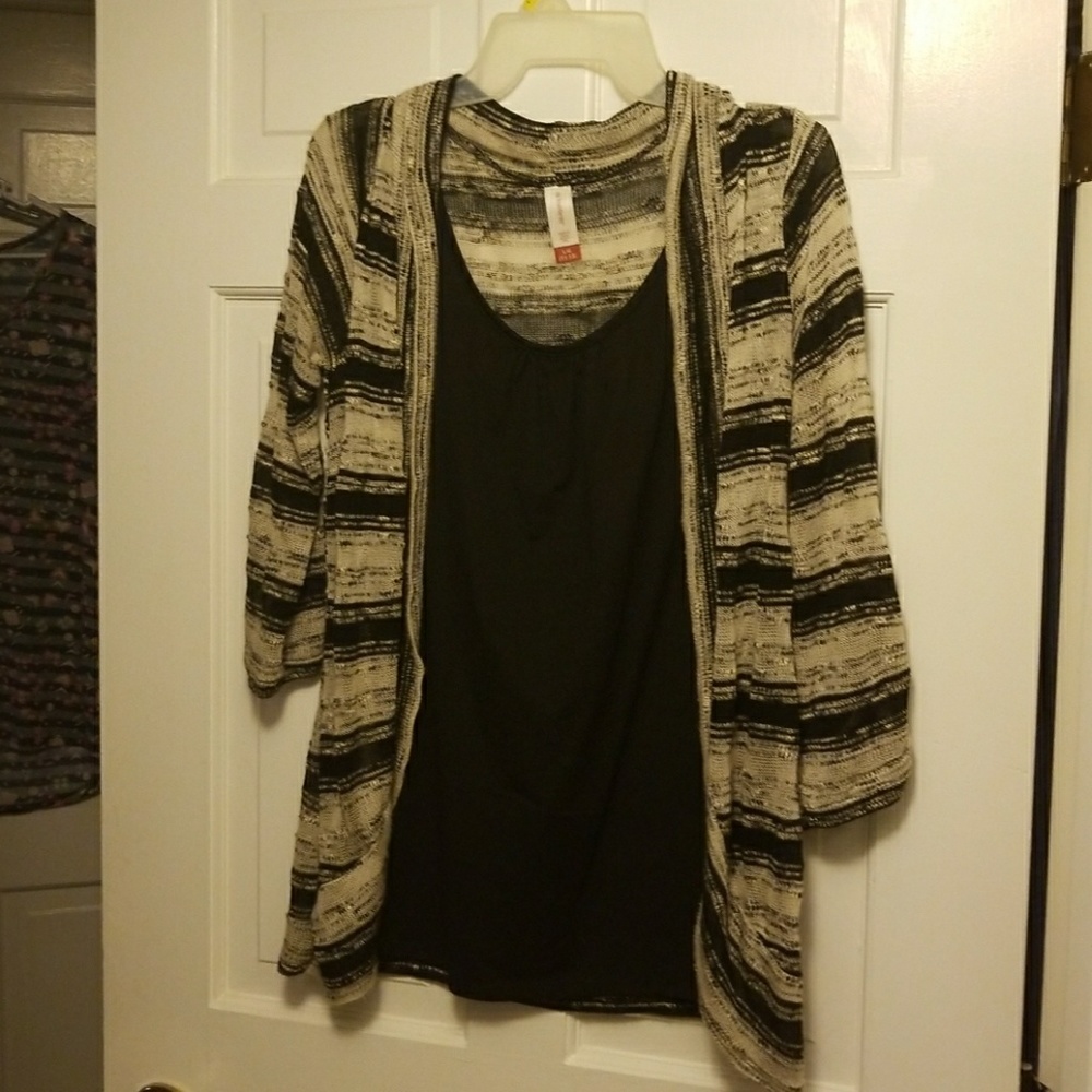 Tank layered top