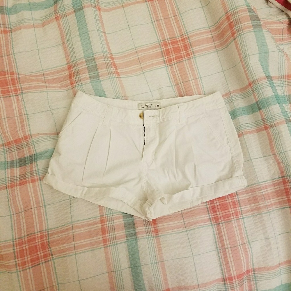 White Short
