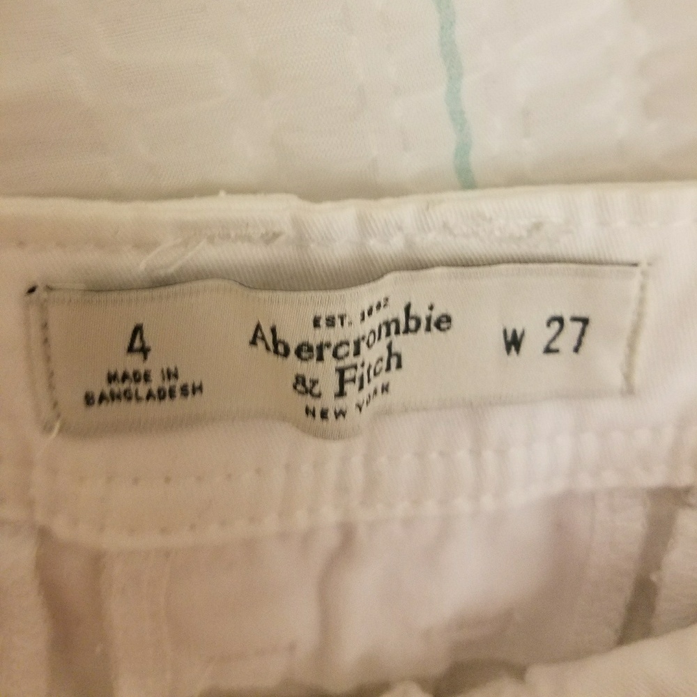 White Short - Picture 2 of 2