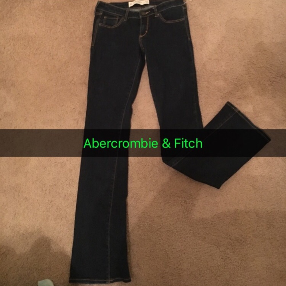 🔥 A&F Bootcut Dark Wash nwot25x33