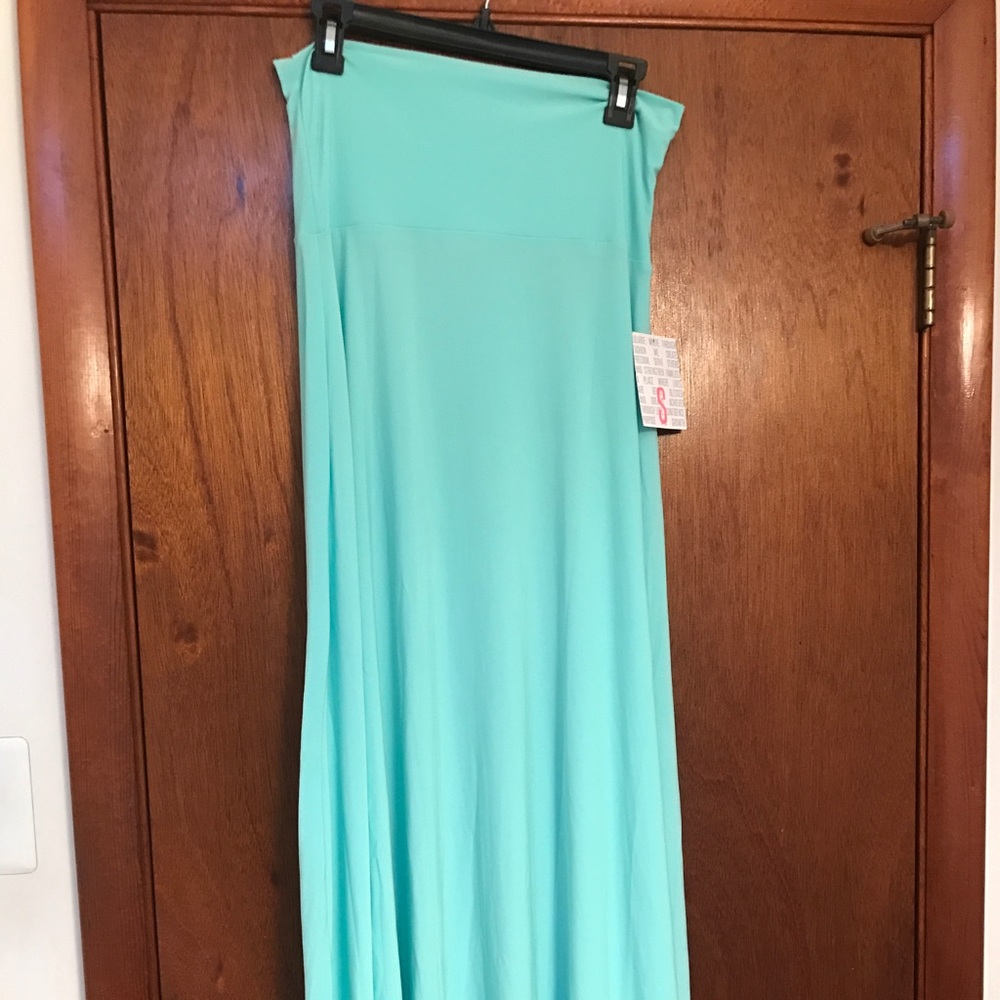 NWT Small Lularoe Mint green Maxi skirt