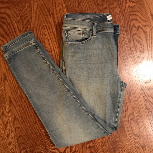 Banana Republic Light Wash Ankle Fit Size 30 - Picture 3 of 4