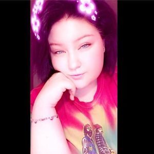 Meet your Posher, Tiffany