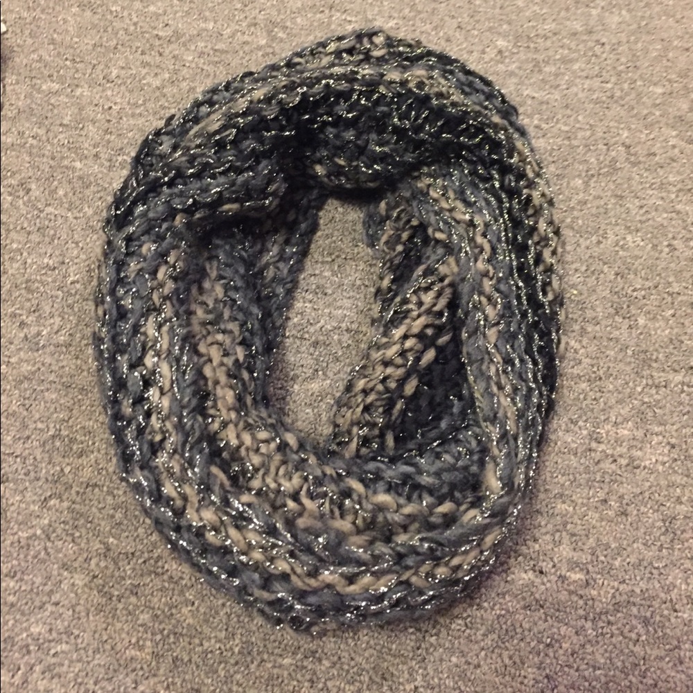 Steve Madden infinity scarf
