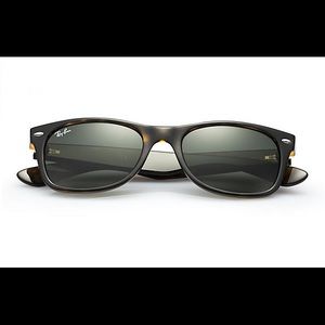 Polarized Tortoise Shell Ray-Ban Wayfarer Classic