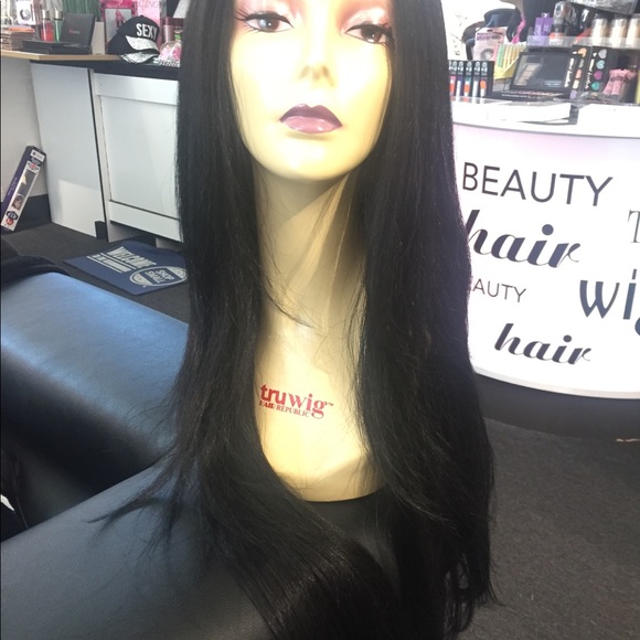 Long Black Layers Lacefront wig Human hair Blende