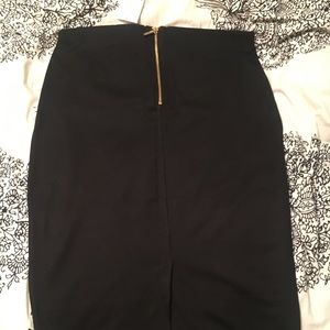 H&M black pencil skirt with gold zipper H&M black pencil skirt with gold zipper