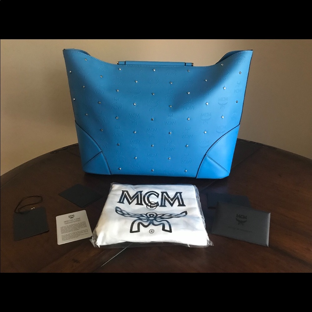 MCM Claudia stud medium tote bag