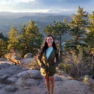 Meet your Posher, Julia